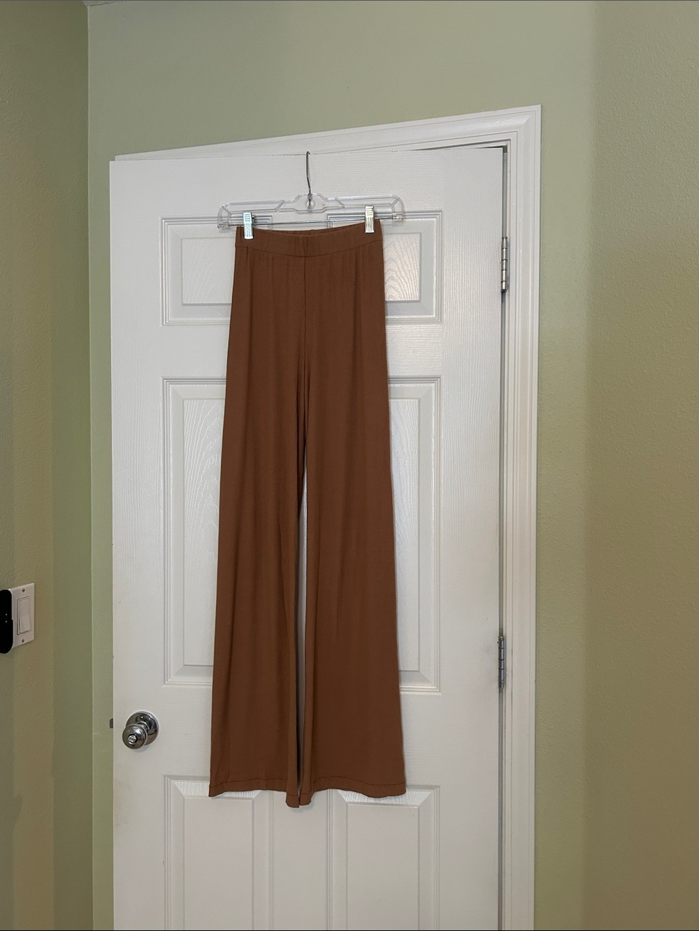 SKIMS Ribbed Drawstring Soft Lounge Pant - Picture 2 of 8